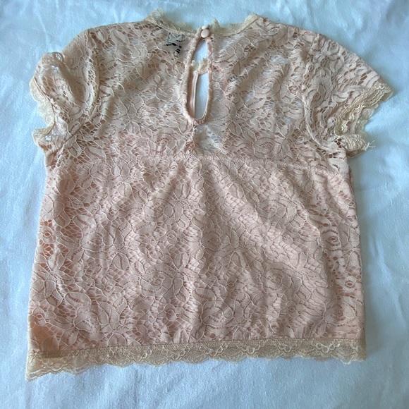 Light pink/creamy pink lace crop top from Revamped - Picture 2 of 2